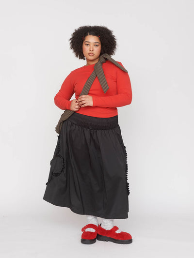 collection-curve, model:Zaynab wears size 18 and is 5’8”, collection-all-skirts