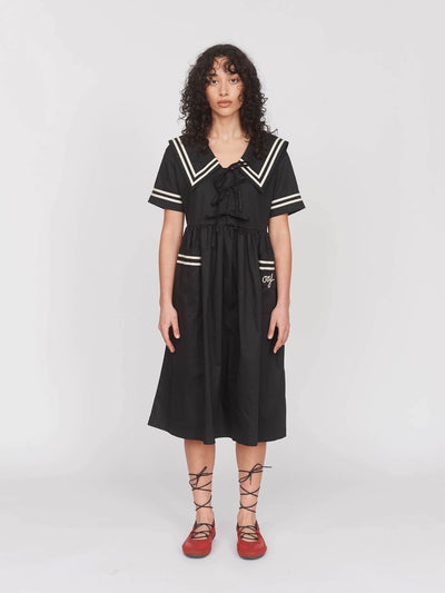 Collection-women-landing, collection-women-new-in-1,collection-womens-dresses, model:Seren wears size S and is 5’8”