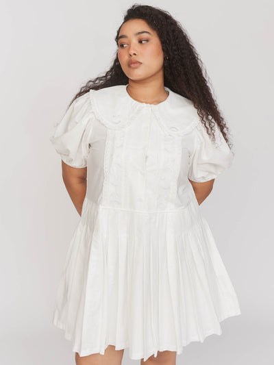 collection-all-skirts-dresses, model:Zaynab wears size XXL and is 5’8”