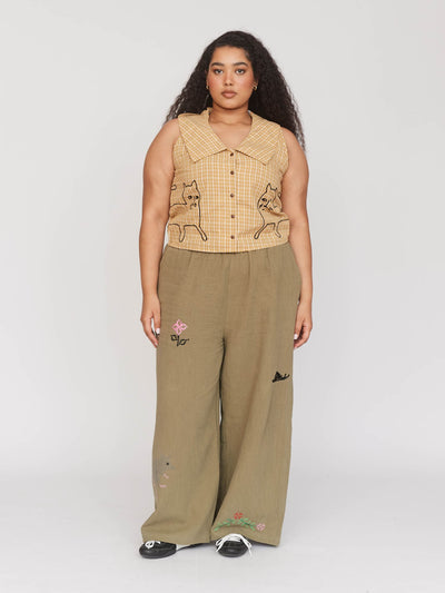 collection-curve, model:Zaynab wears size XXL and is 5’8”