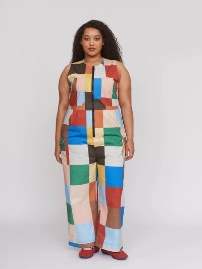 collection-curve, model:Zaynab wears size 18 and is 5’8”