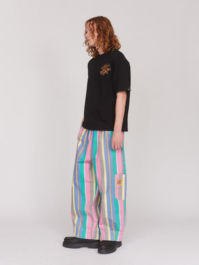 model:Archie wears size S and is 6’1”