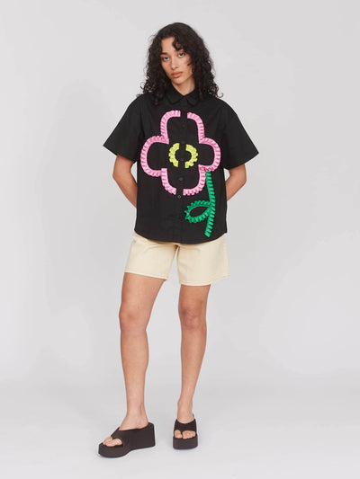 model:Seren wears size S and is 5’8”