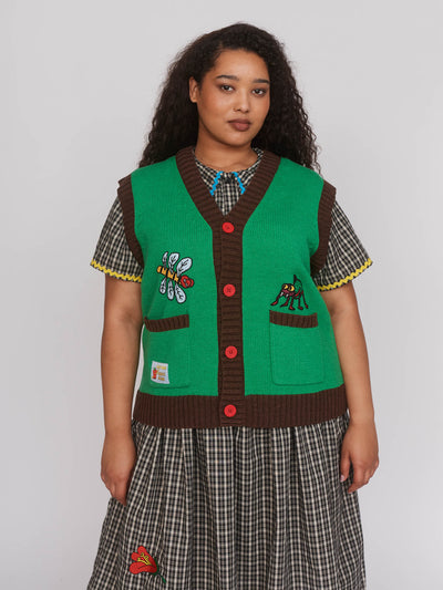 model:Zaynab wears size XXL and is 5’8”