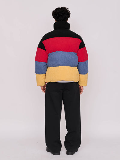 model:Ali wears size L and is 6’1”