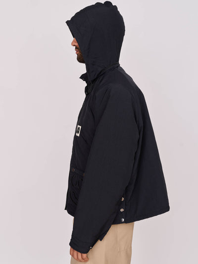 model:Ali wears size L and is 6’1”