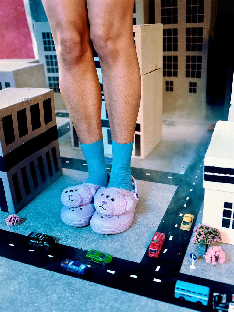 LO X Crocs ThreeEyed Teddy Lined Clog Lazy Oaf