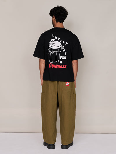 model:Ali wears size and is 6’1”