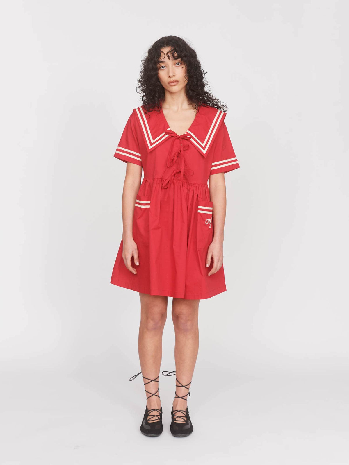 model:Seren wears size S and is 5’8”