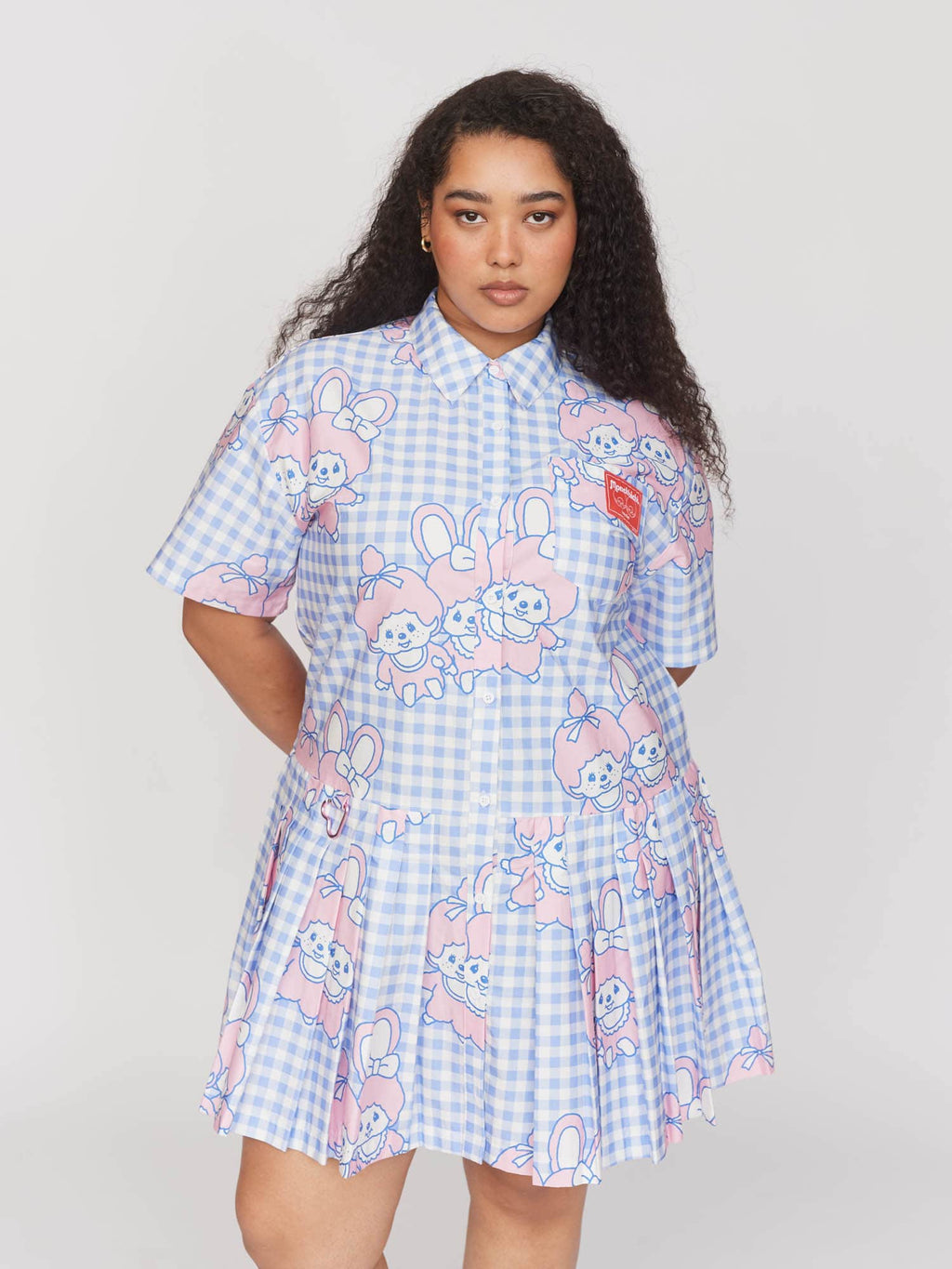 model:Zaynab wears size 18 and is 5’8”