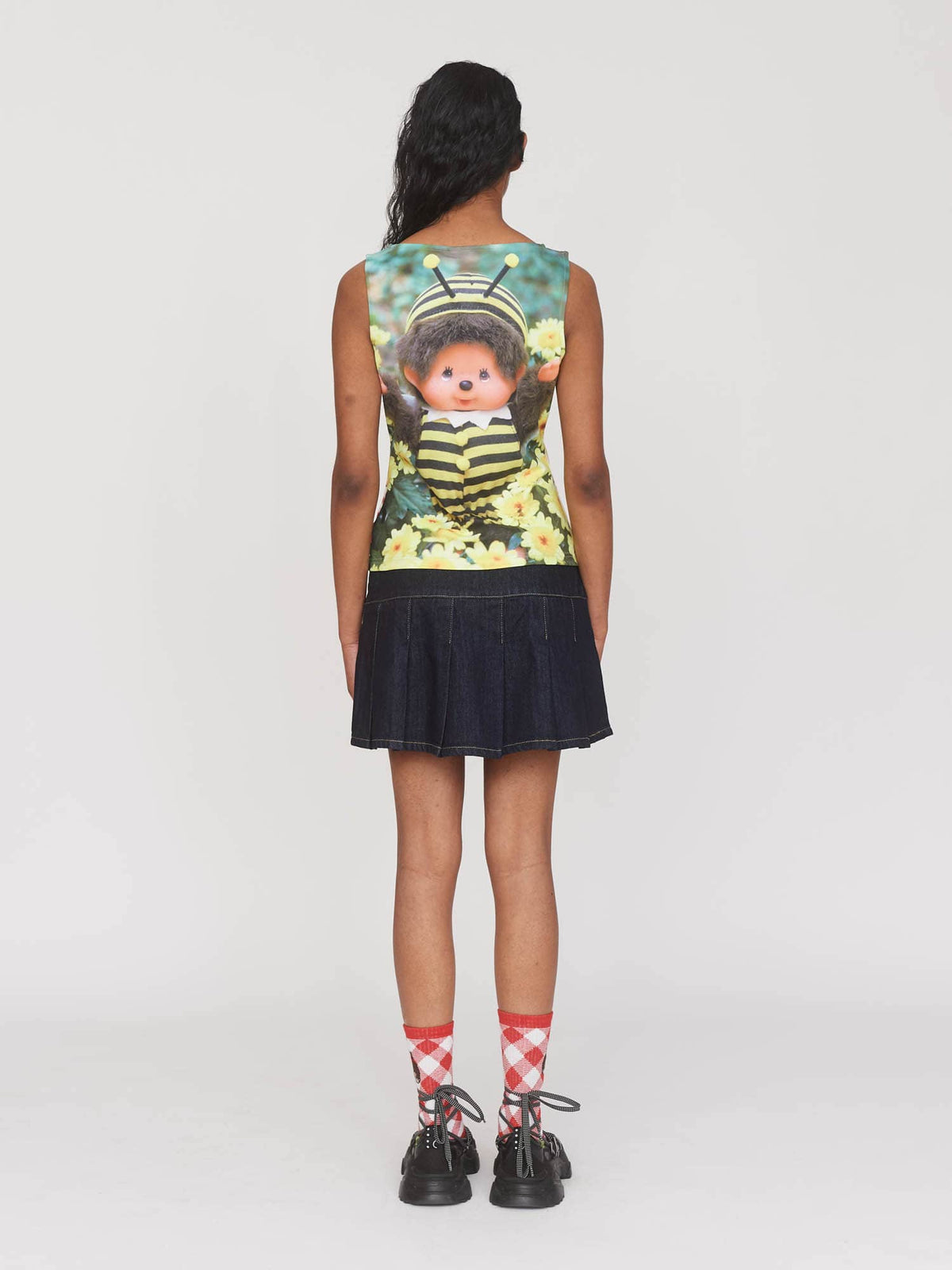 model:Kerethika wears size S and is 5’ 7”