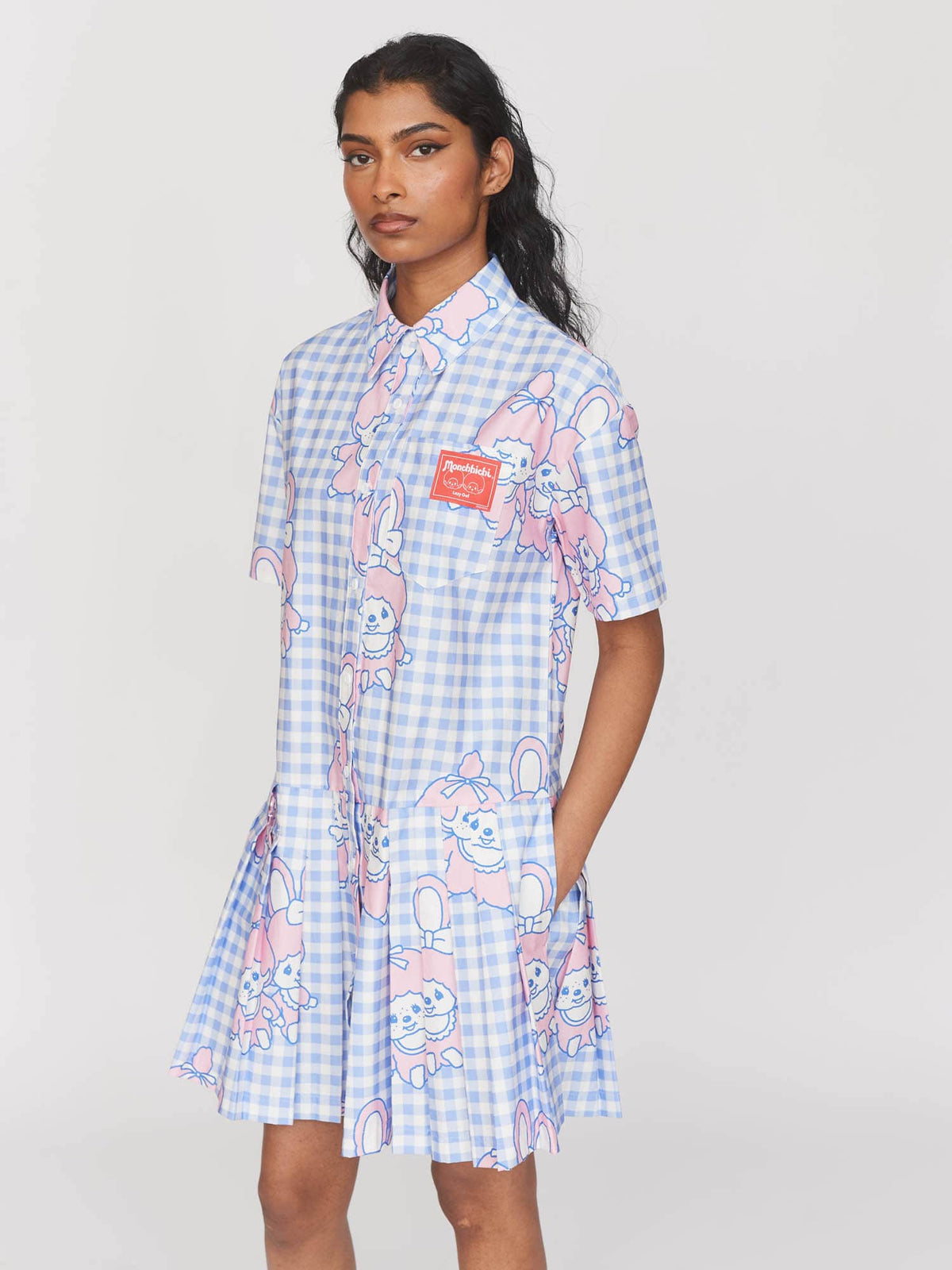 model:Kerethika wears size 8 and is 5’ 7”