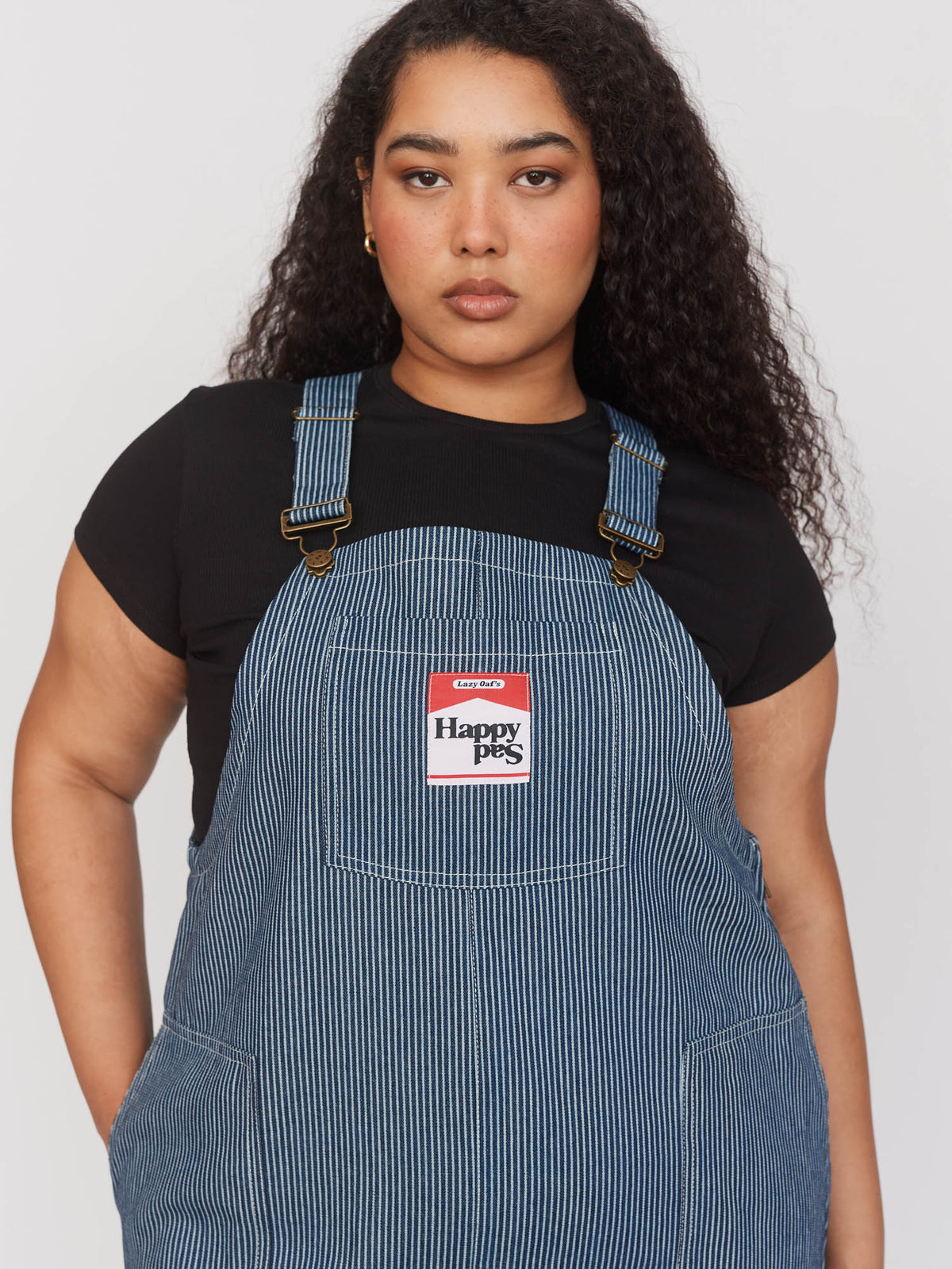 model:Zaynab wears size XXL and is 5’8
