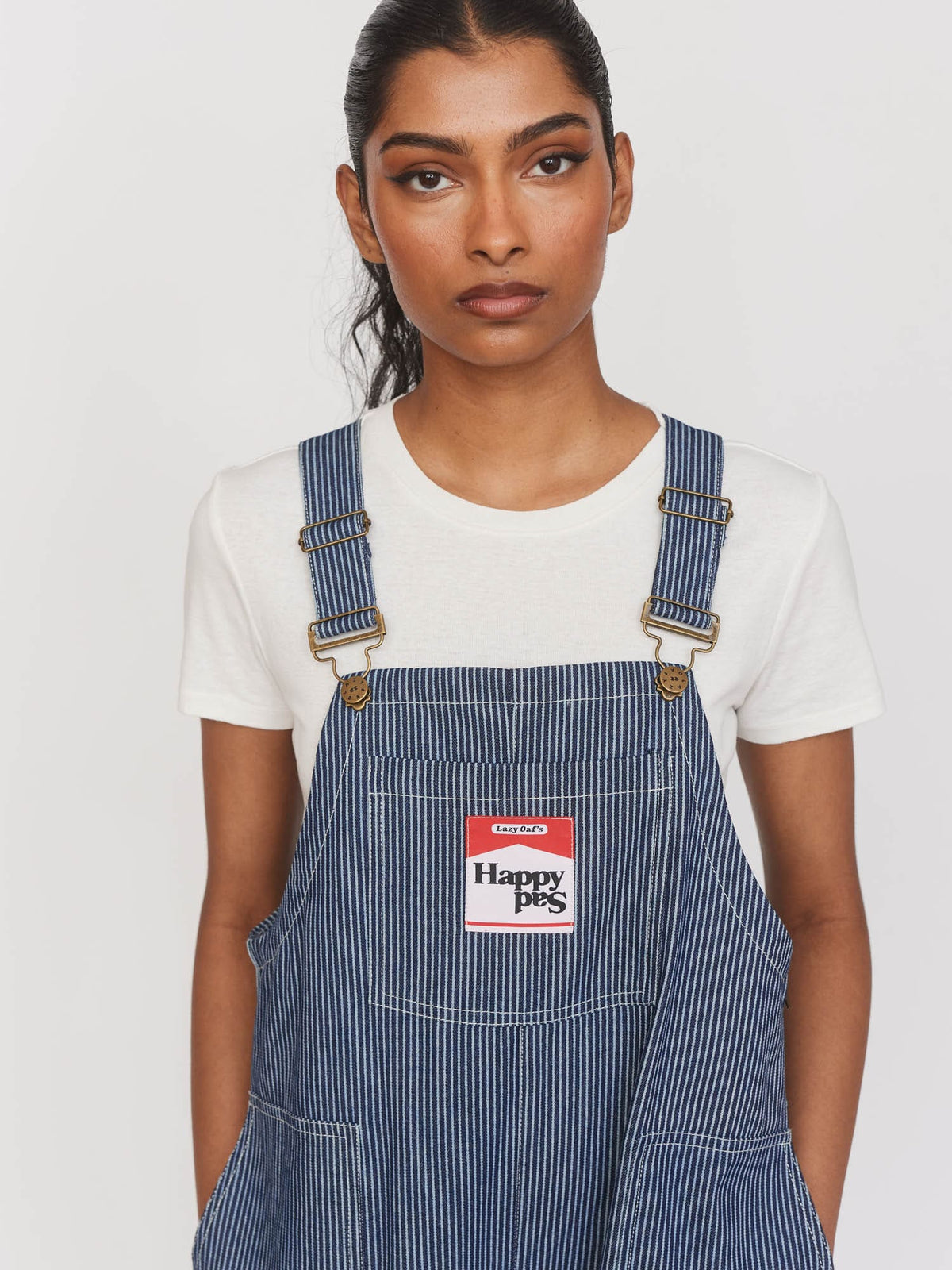 model:Kerethika wears size S and is 5’ 7”