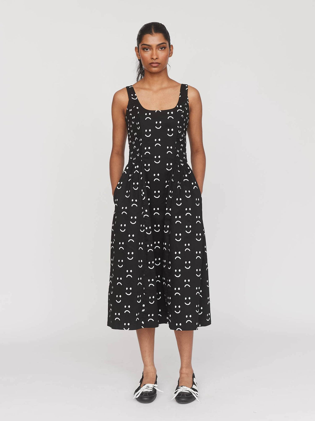 Collection-women-landing, collection-women-new-in-1, collection-womens-dresses, model:Kerethika wears size 8 and is 5’ 7”