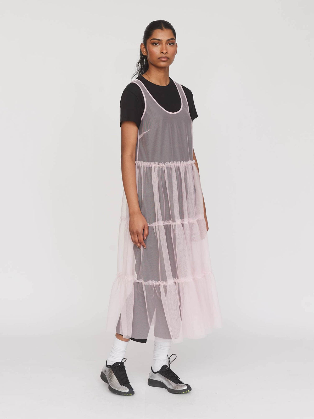 model:Kerethika wears size S and is 5’ 7”