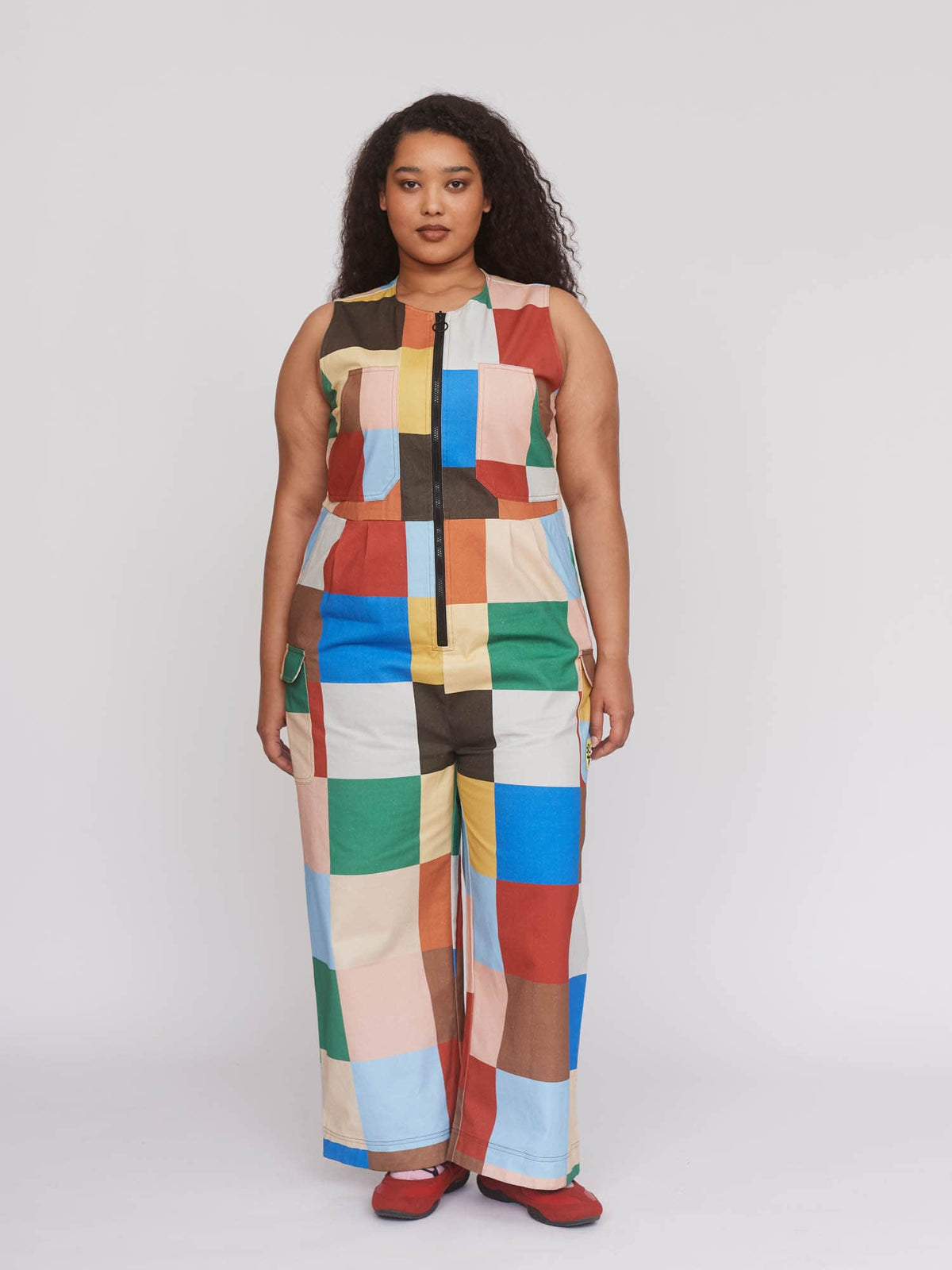 collection-curve, model:Zaynab wears size 18 and is 5’8”