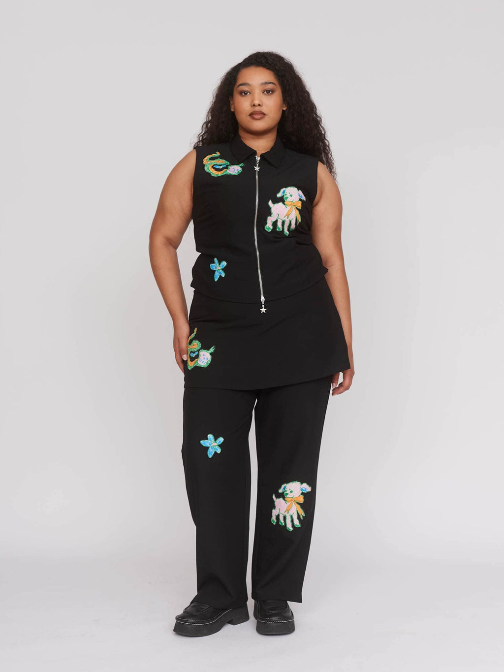 model:Zaynab wears size 18 and is 5’8”, collection-curve