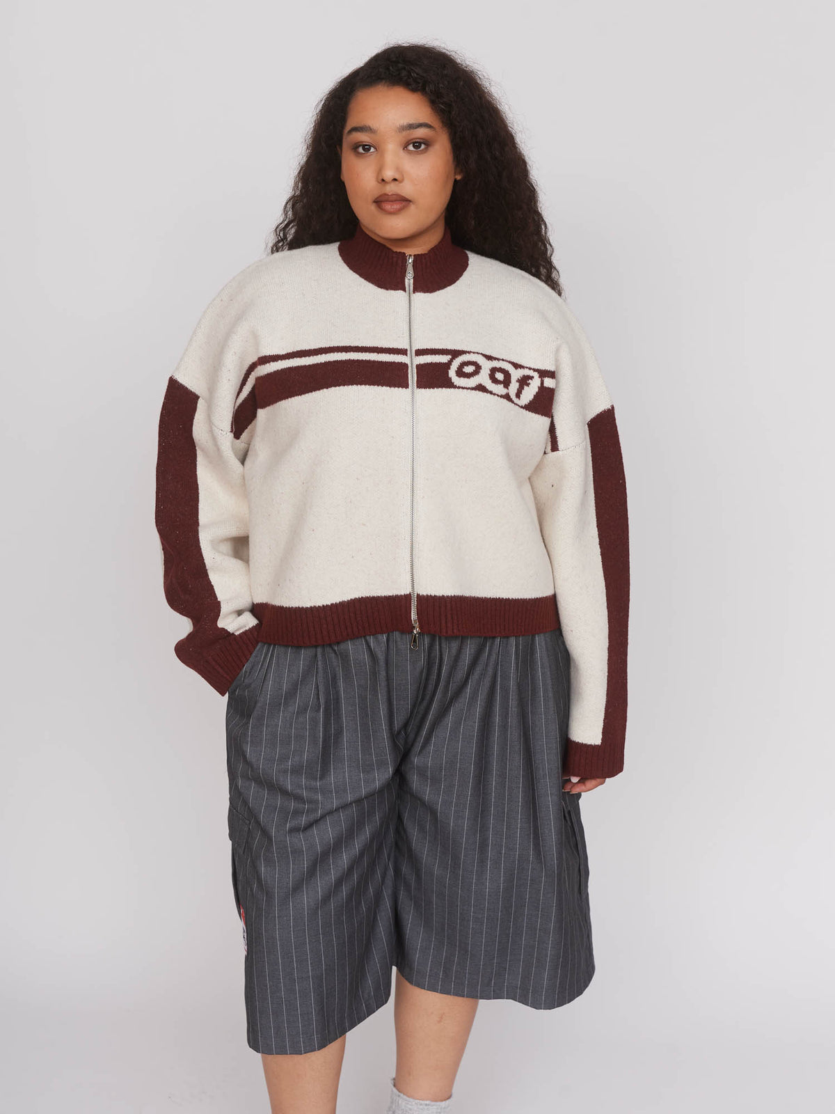 collection-curve, model:Zaynab wears size XXL and is 5’8”