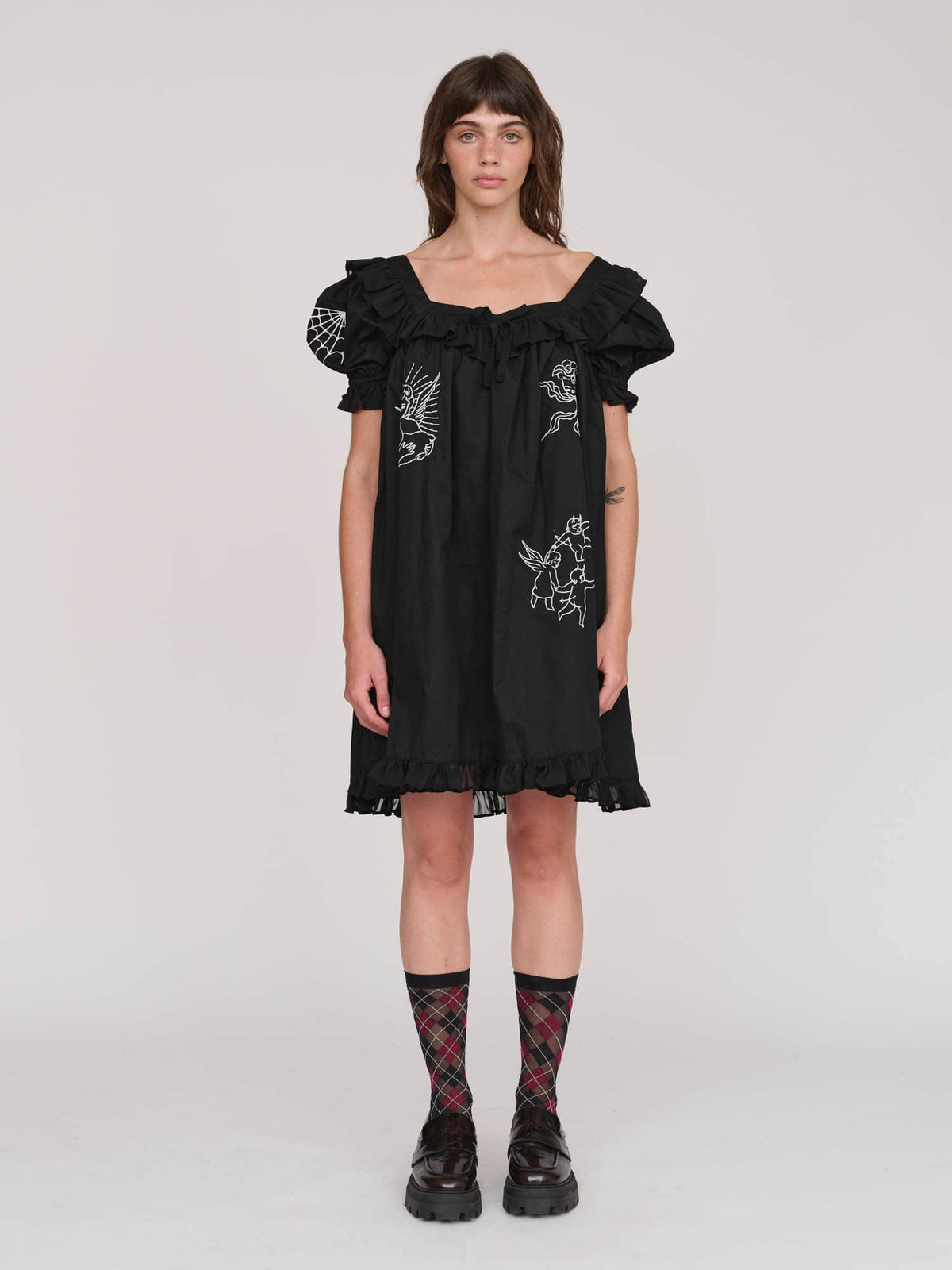 Collection-women-landing, collection-women-new-in-1, collection-womens-dresses, model:Molly wears size S and is 5’ 7”