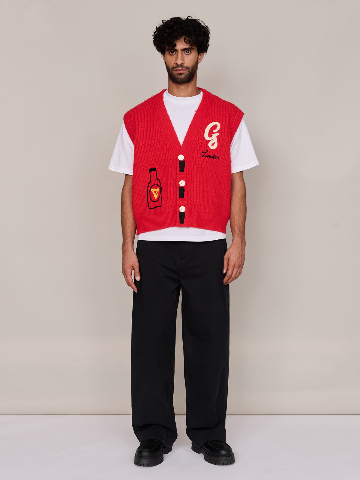 Collection-men-landing, collection-men-new-in-1, collection-men, collection-mens-jumpers-cardigans, model:Ali wears size XXL and is 6’1”, collection-mens-t-shirts