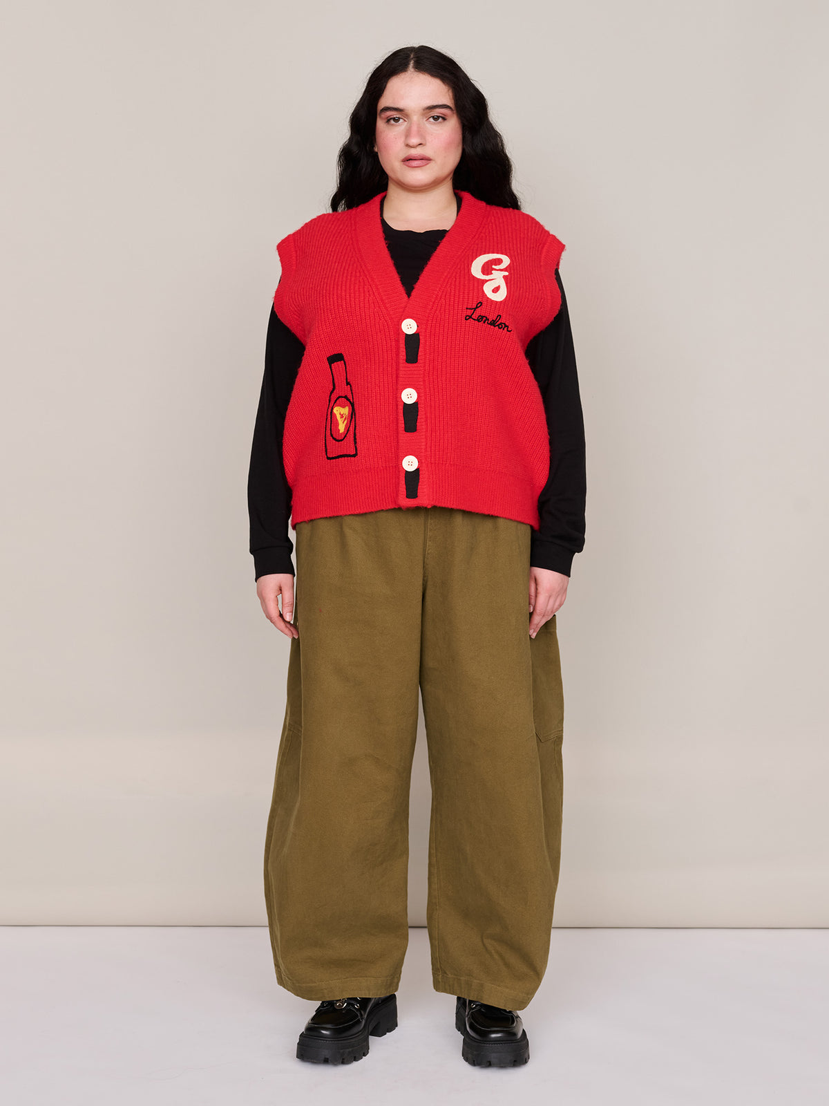 model:Yasmin wears size XXL and is 5’4”