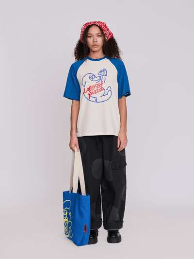 model:Florence wears size S and is 5’6”