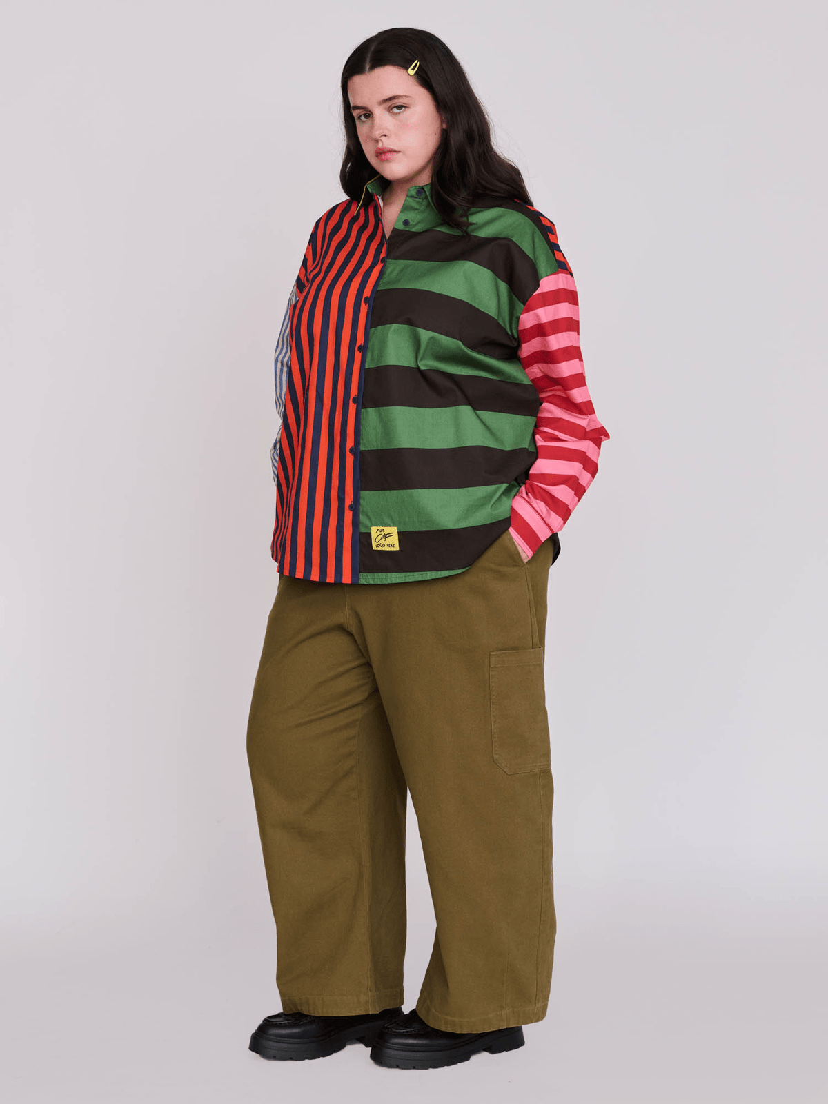 model:Bella wears size XXL and is 5’10”