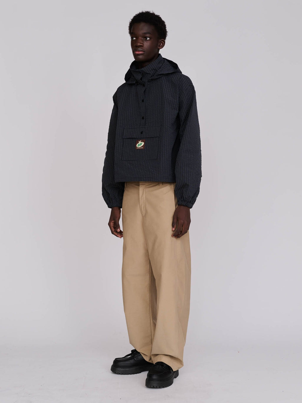 model:Elhadj wears size S and is 6’1”