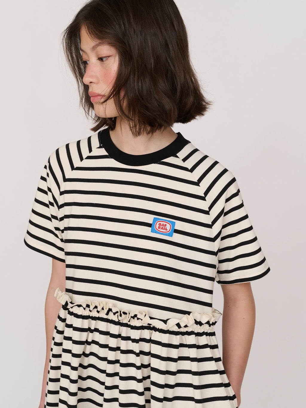 model:Jess wears size S and is 5’7”