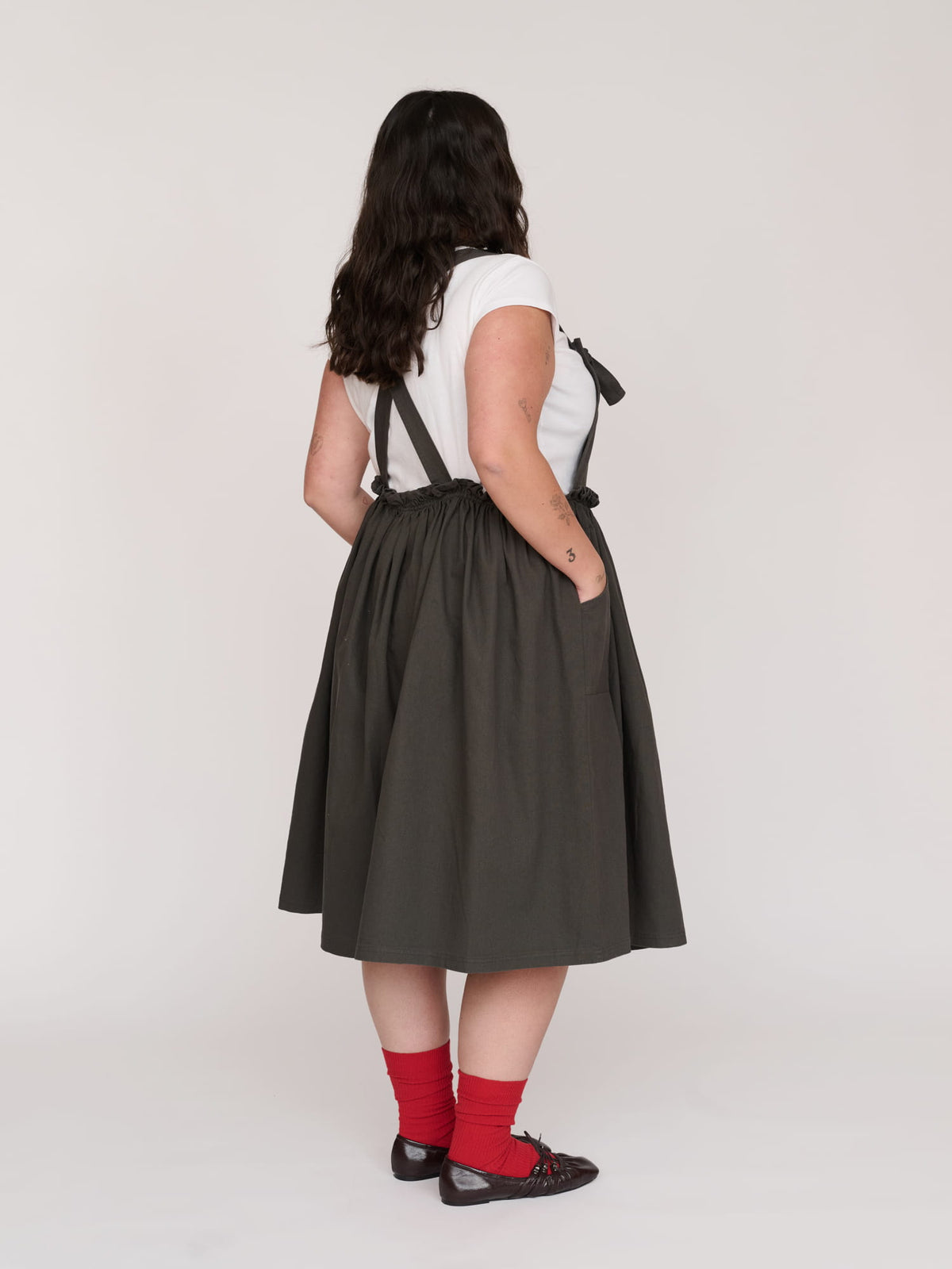 model:Bella wears size XXL and is 5’10”