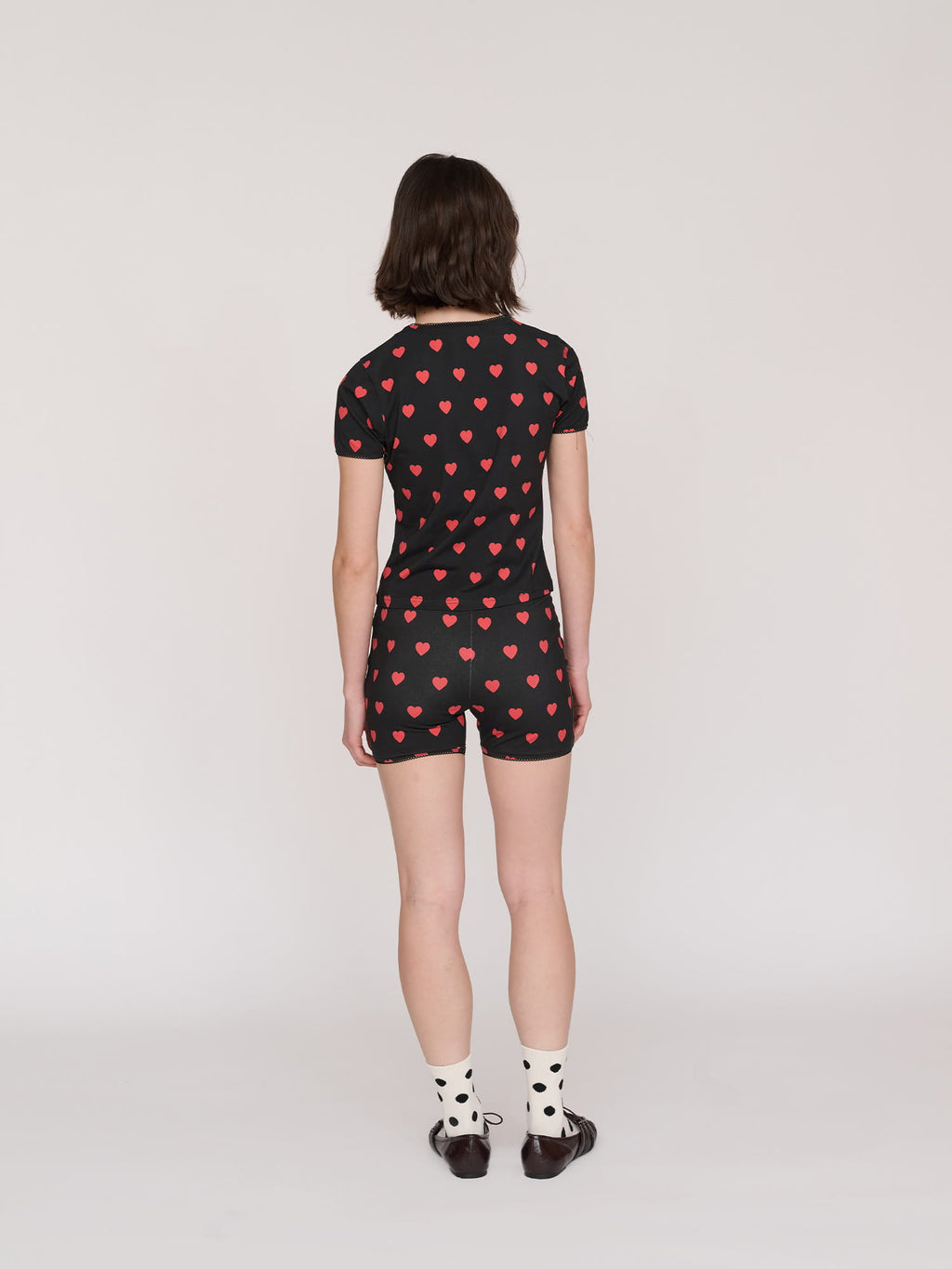 model:Jess wears size 8 and is 5’7”