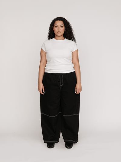 model:Zaynab wears size XXL and is 5’8”