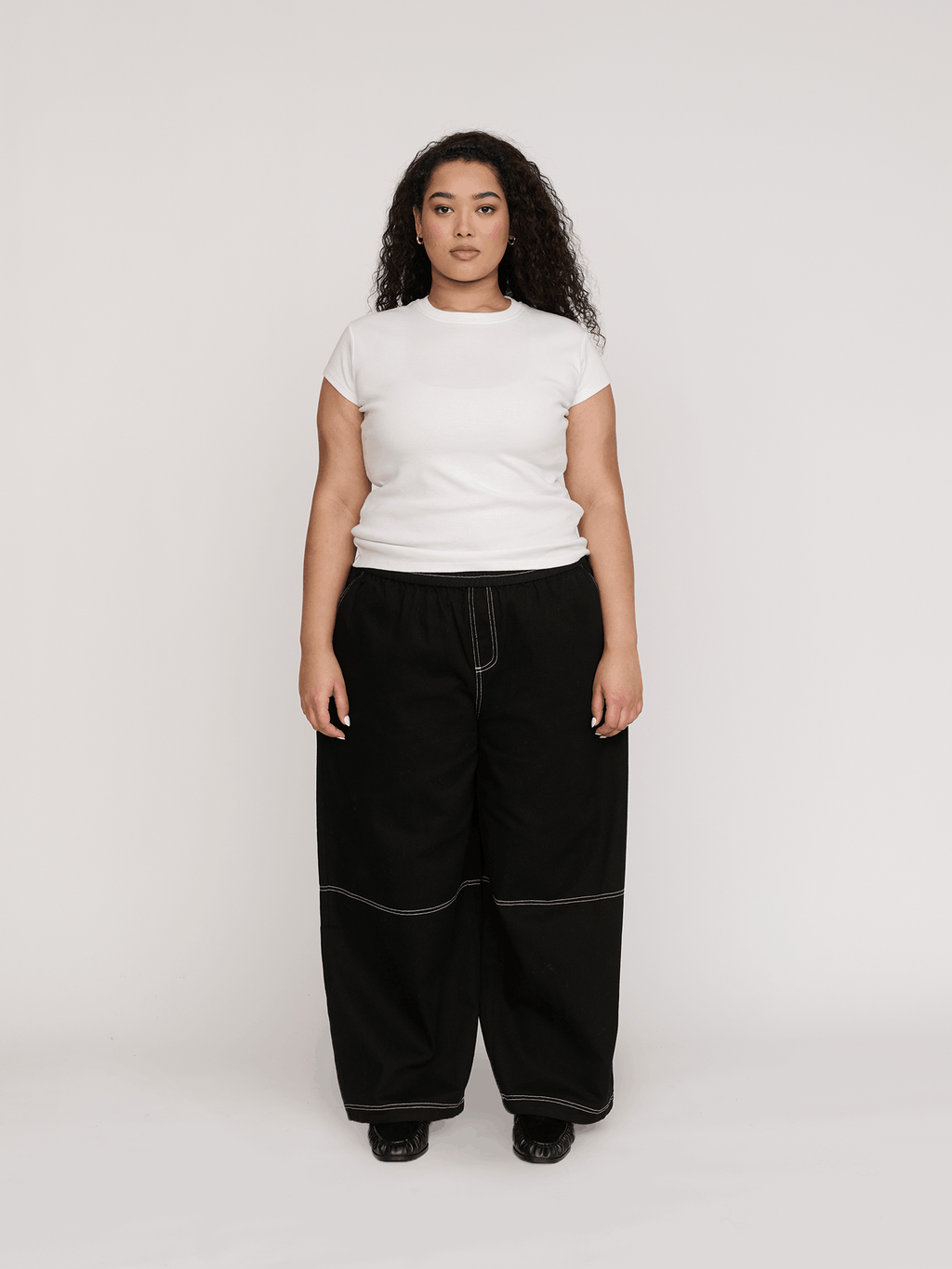 model:Zaynab wears size XXL and is 5’8”