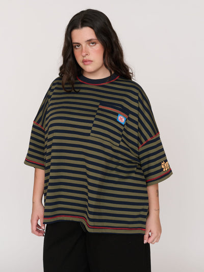 collection-curve, model:Bella wears size L and is 5’10”