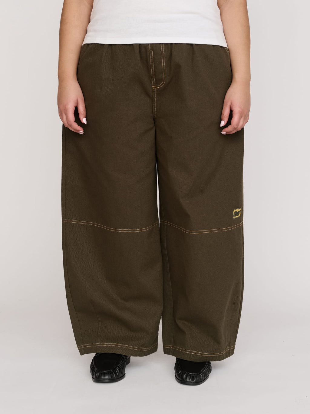 collection-curve, model:Zaynab wears size XXL and is 5’8”