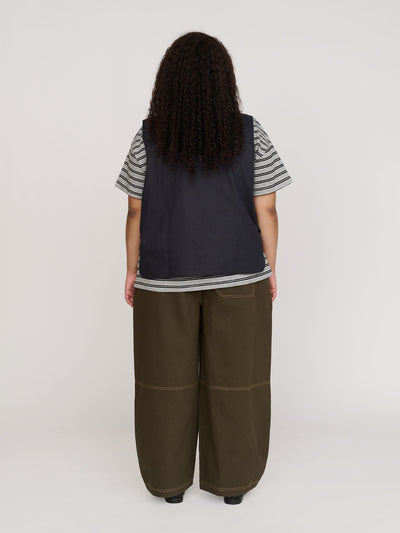 model:Zaynab wears size XXL and is 5’8”