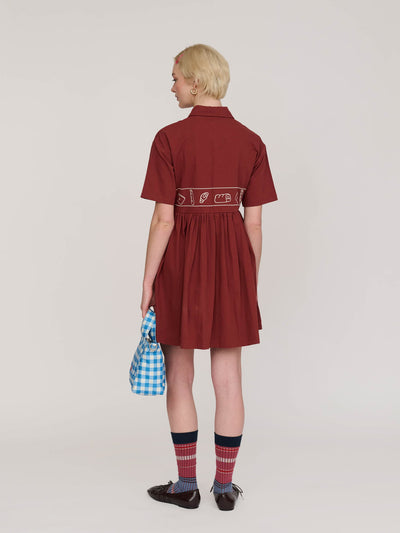 model: Emmie wears size 8 and is 5’6”