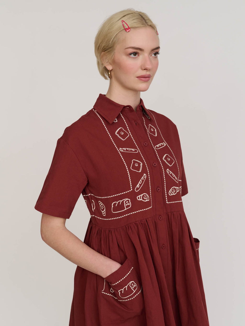 model: Emmie wears size 8 and is 5’6”