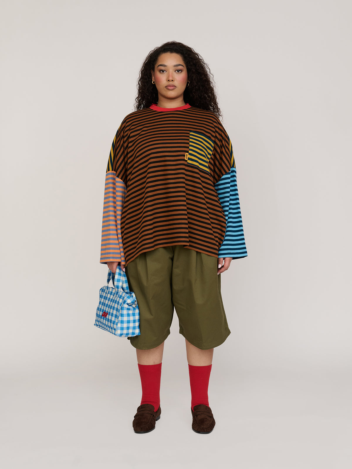 collection-curve, model:Zaynab wears size XS-L and is 5’8”, collection-curve-tops