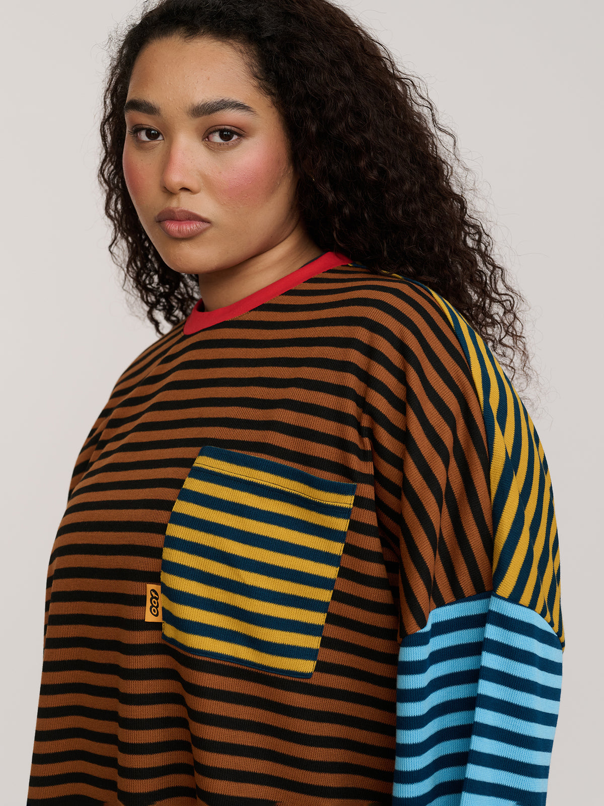 model:Zaynab wears size XS-L and is 5’8”