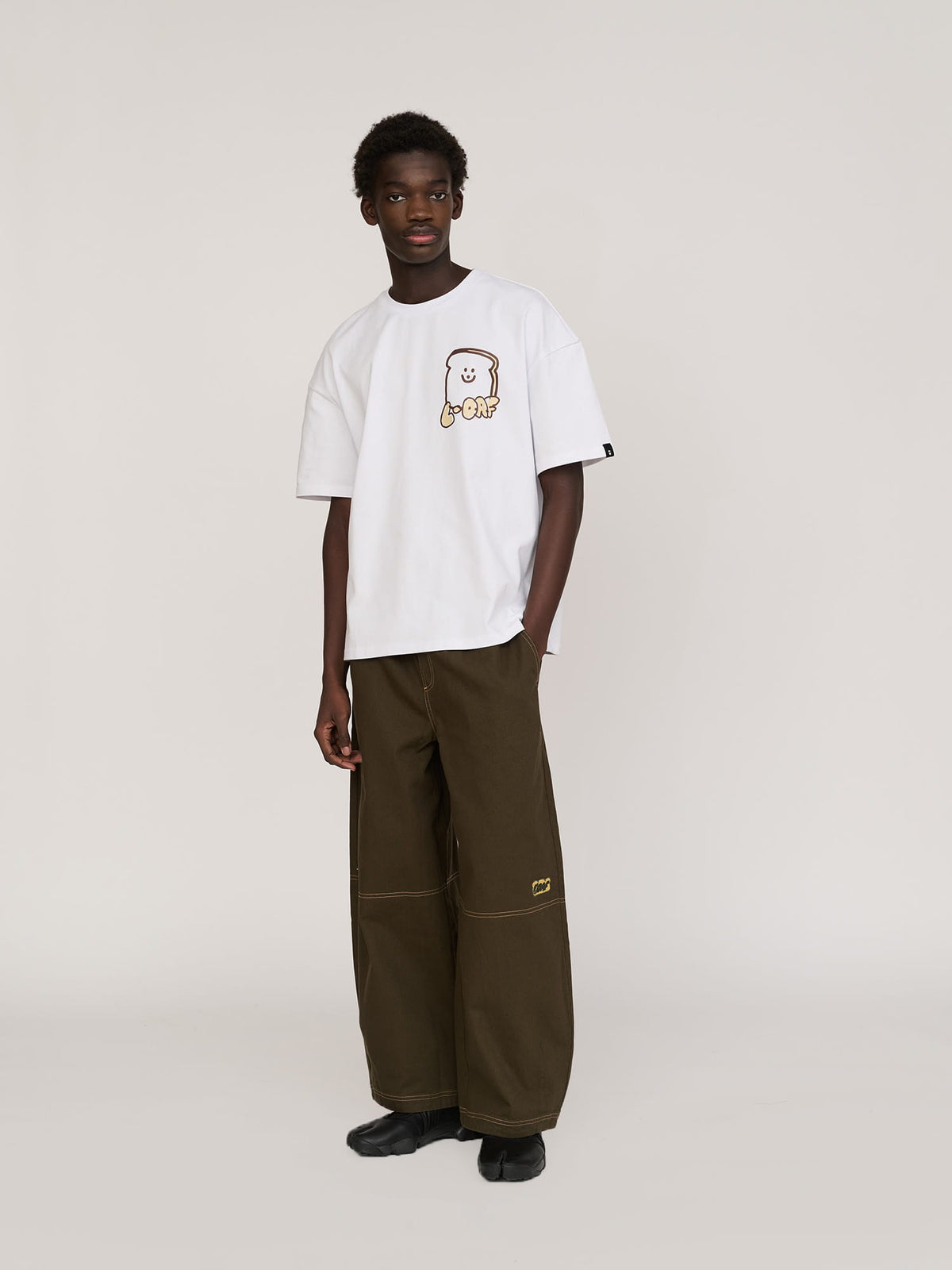 model:Elhadj wears size L and is 6’1”