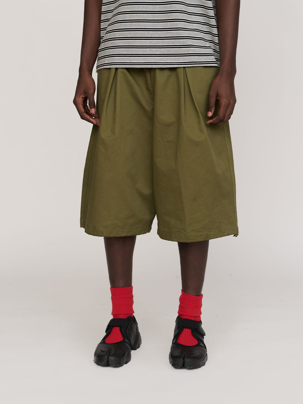 Collection-men-landing, collection-men-new-in-1, collection-men, collection-mens-trousers, model:Elhadj wears size L and is 6’1”, collection-mens-bottoms, collection-mens-summer-shop, collection-mens-shorts, collection-all-shorts,