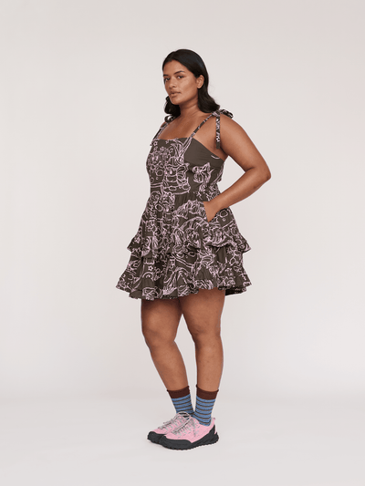 model:Sha wears size 18 and is 5’9”
