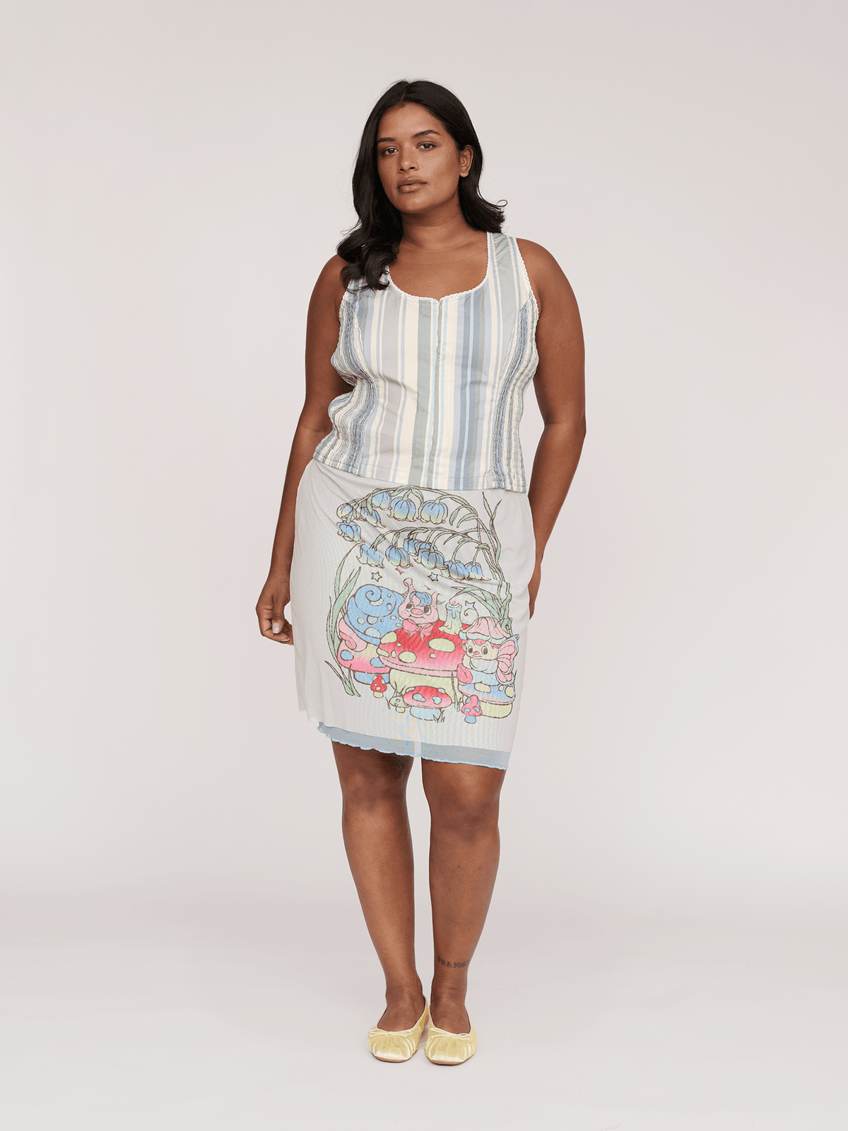model:Sha wears size 18 and is 5’9”