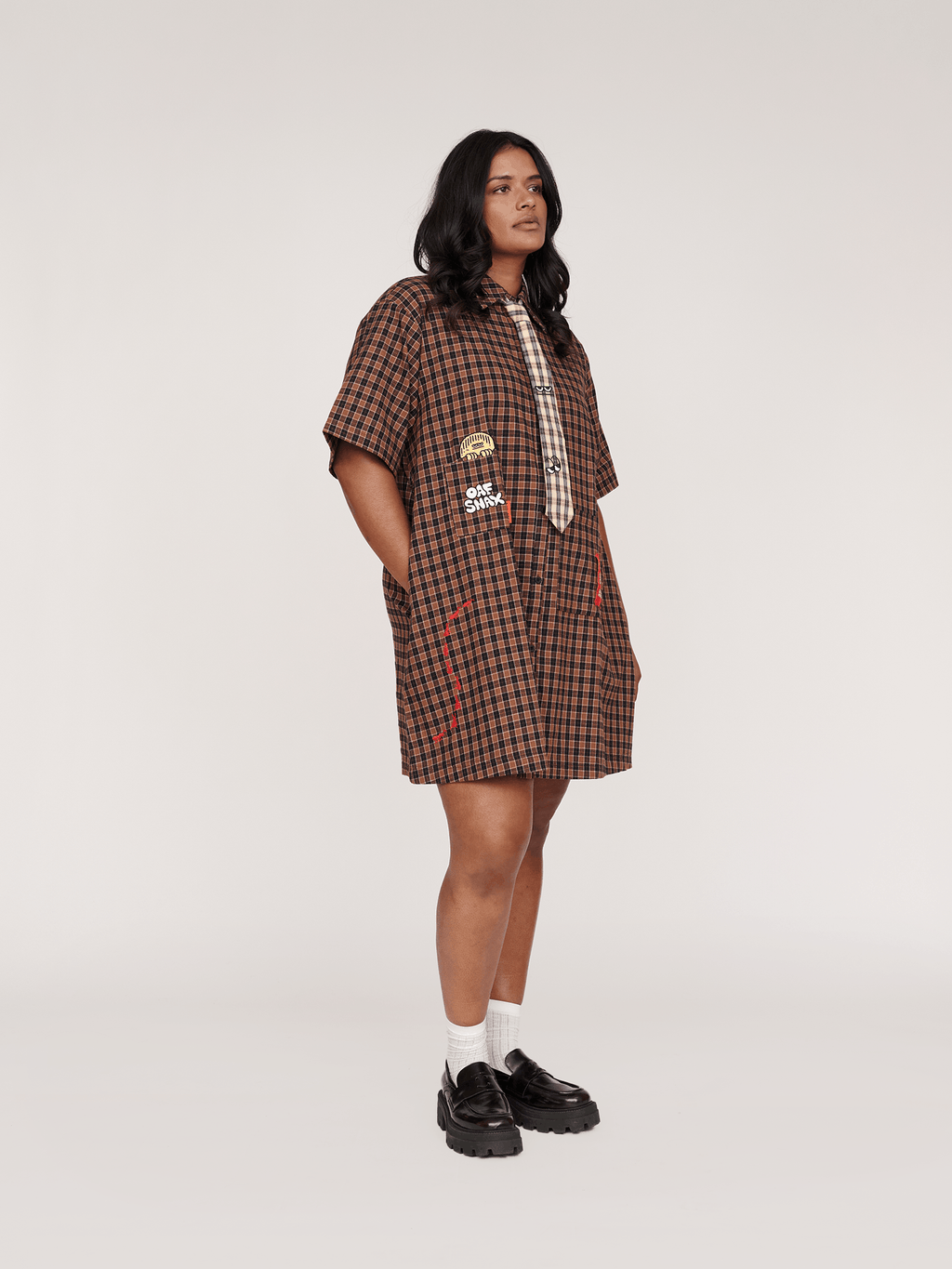 model:Sha wears size XXL and is 5’9”