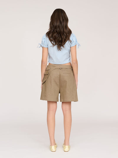 model:Azul wears size 8 and is 5’8”