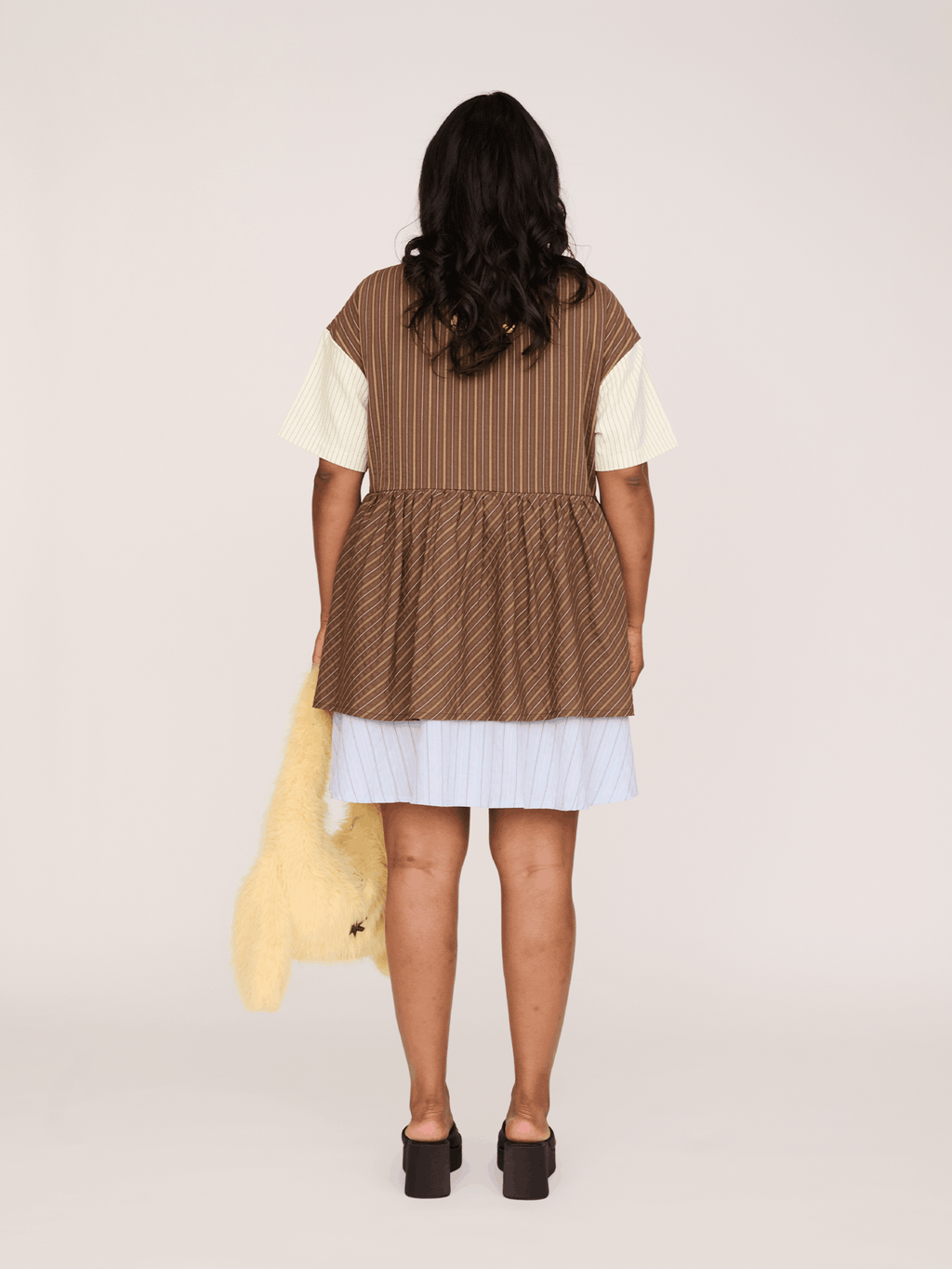 model:Sha wears size XXL and is 5’9”