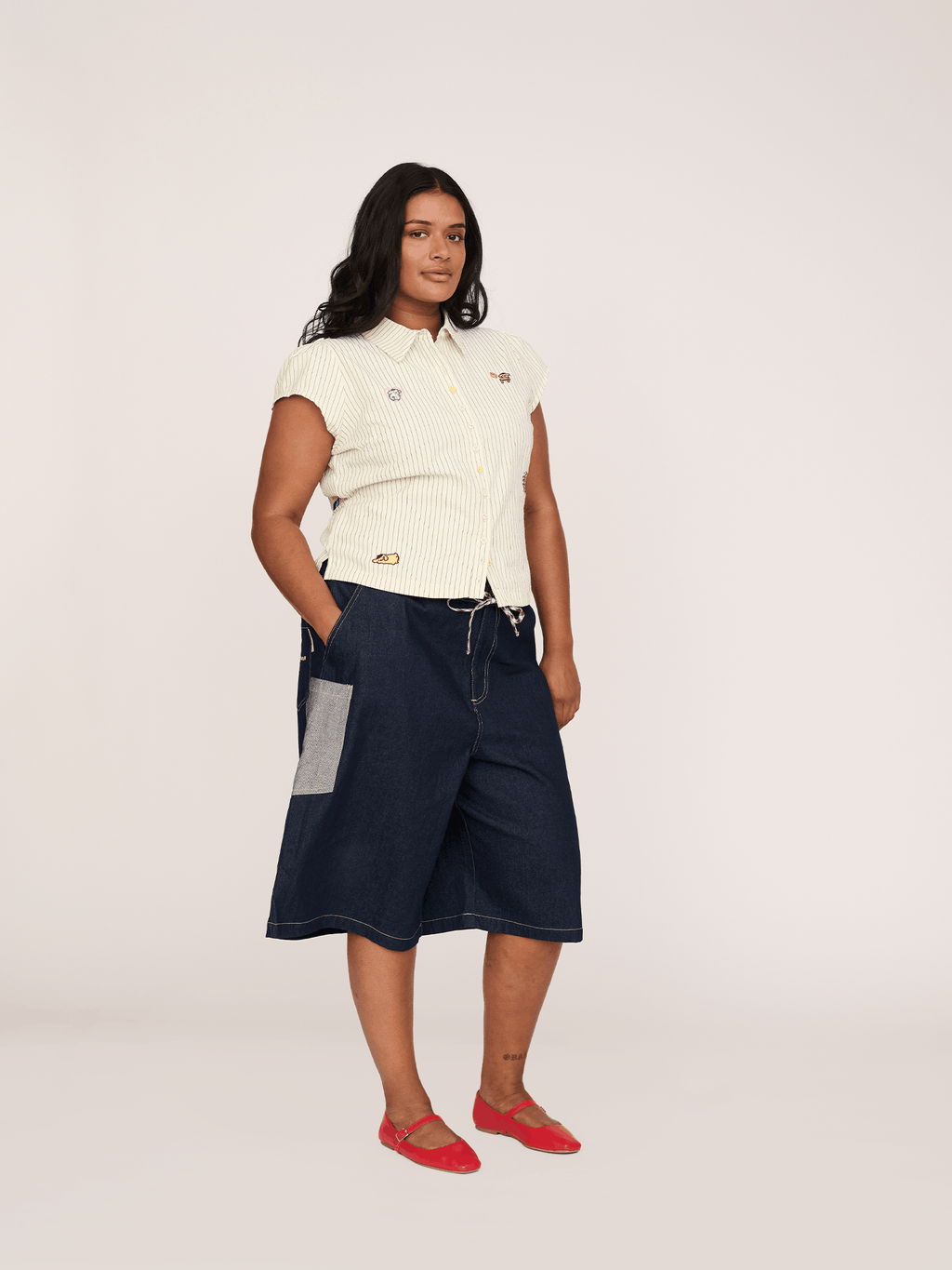 model:Sha wears size 18 and is 5’9”