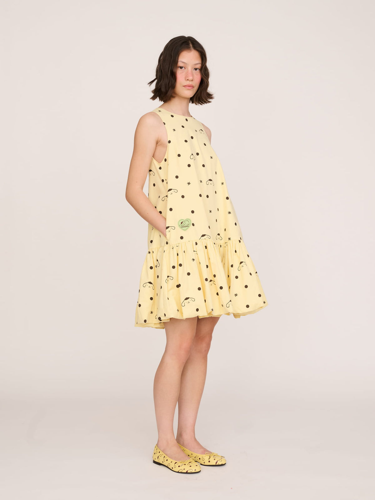 model:Jess wears size S and is 5’7”